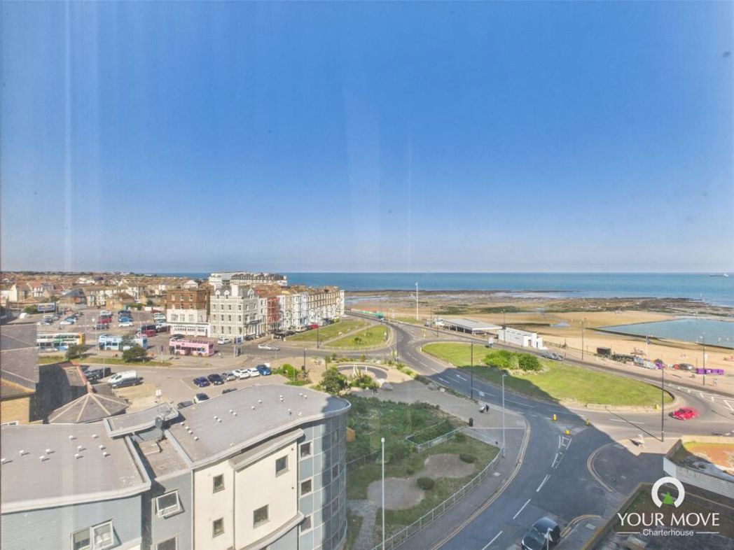 Property image 2 of 9
