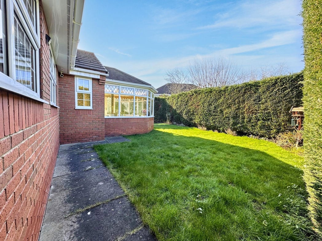 Property image 22 of 27