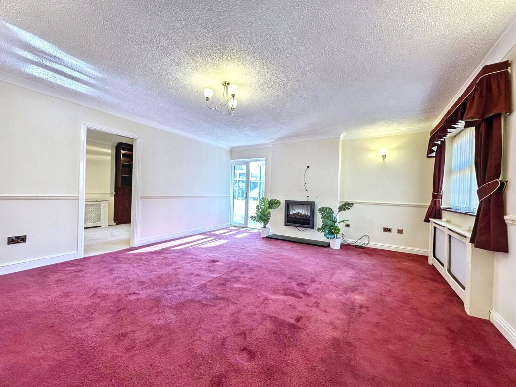 Property image 8 of 27