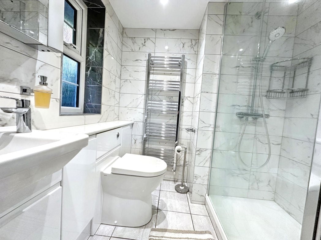 Property image 18 of 27