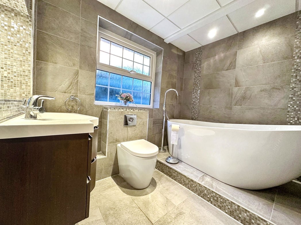 Property image 20 of 27