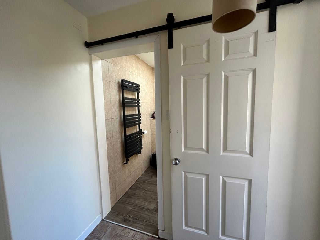 Property image 8 of 25