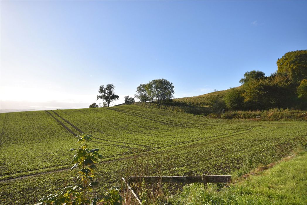 Property image 5 of 8