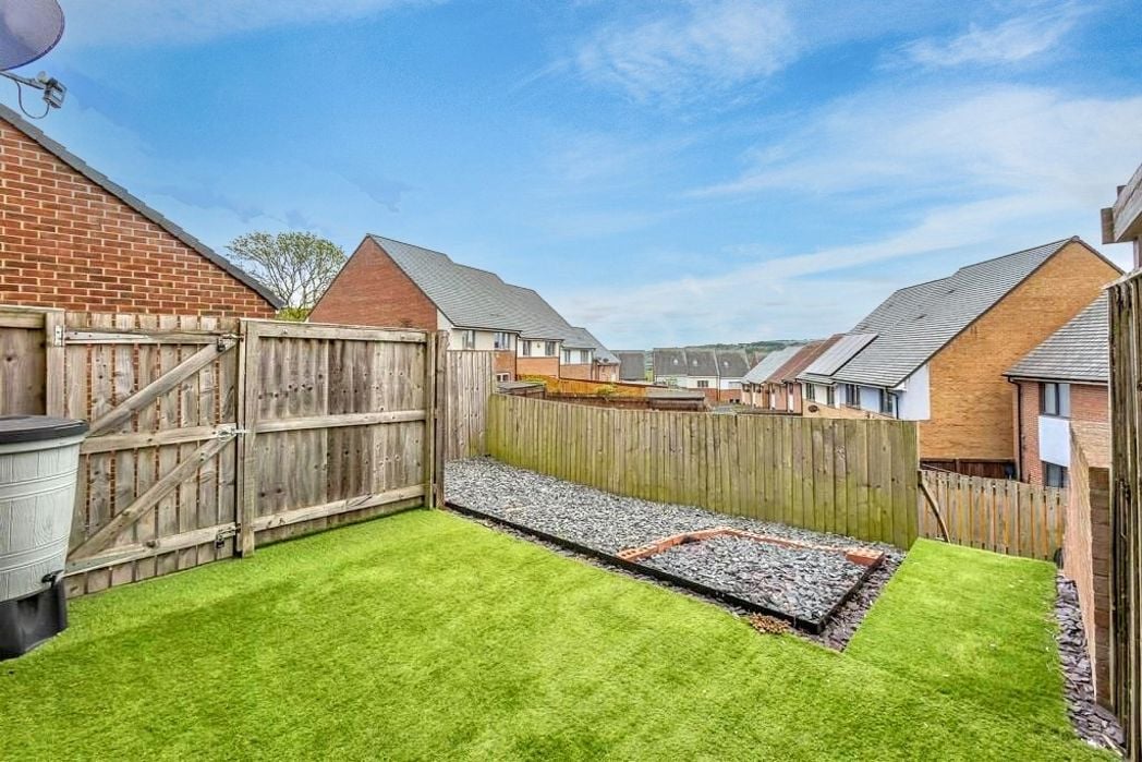 Property image 16 of 17