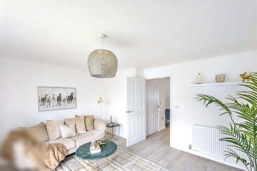 Property image 5 of 17