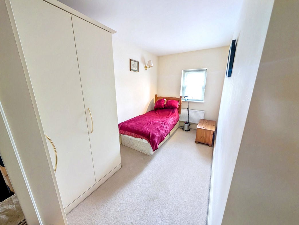 Property image 10 of 18