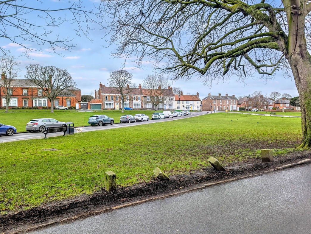 Property image 16 of 18