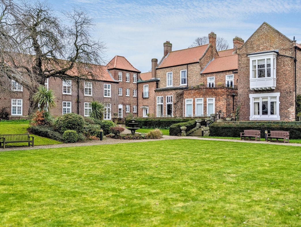 Property image 11 of 18