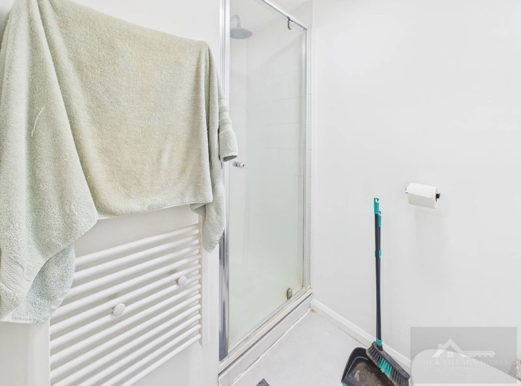 Property image 3 of 8