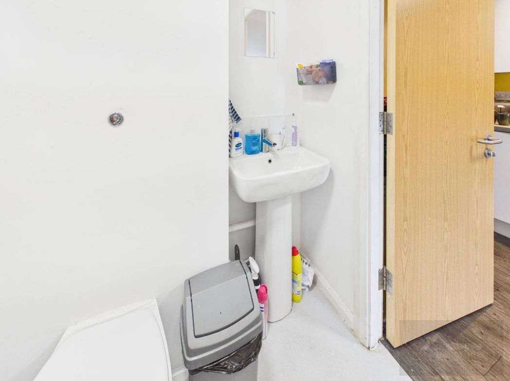 Property image 4 of 8