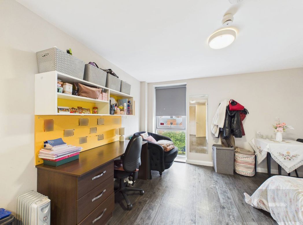 Property image 1 of 8