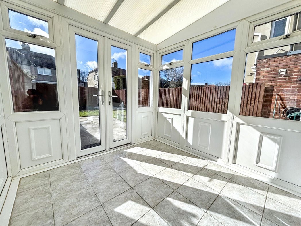 Property image 5 of 9