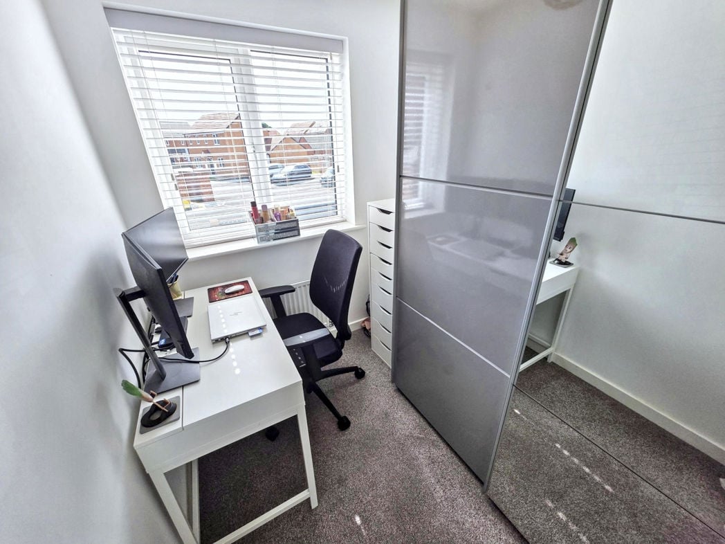 Property image 10 of 13