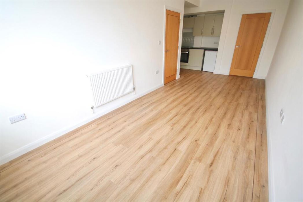 54C, Portsmouth, Hampshire, PO1 1NL