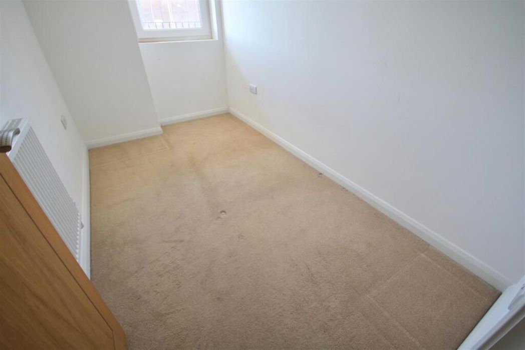 54C, Portsmouth, Hampshire, PO1 1NL