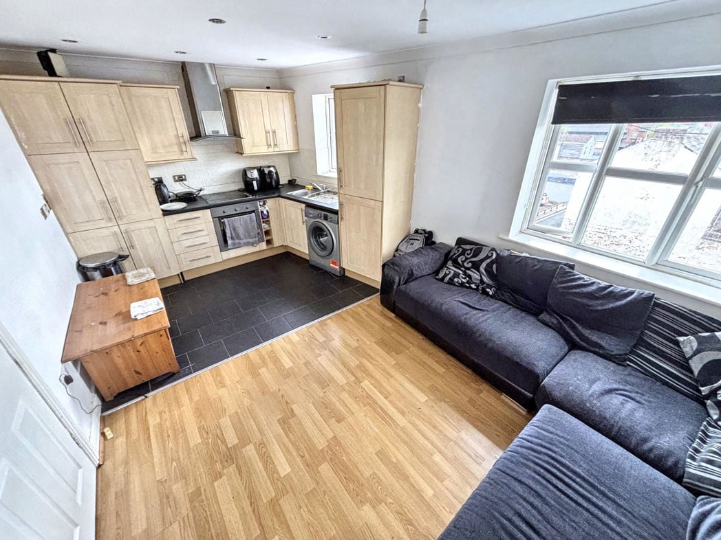 Living Room/Kitchen
