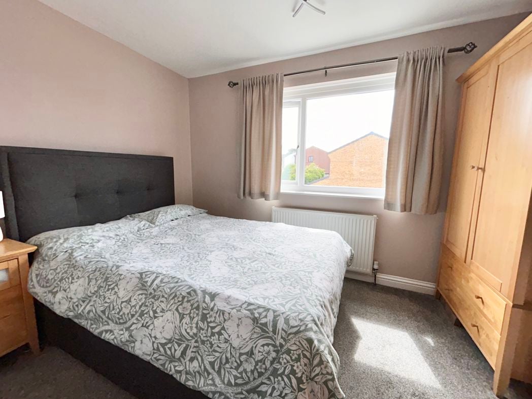 Property image 11 of 15