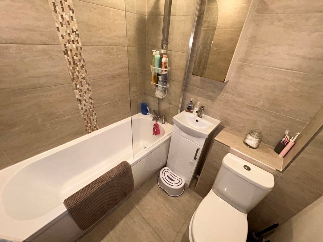 Property image 12 of 15