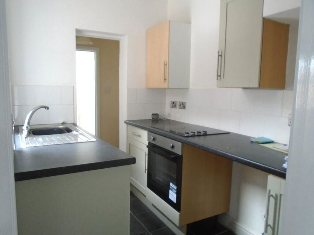 Property image 8 of 9