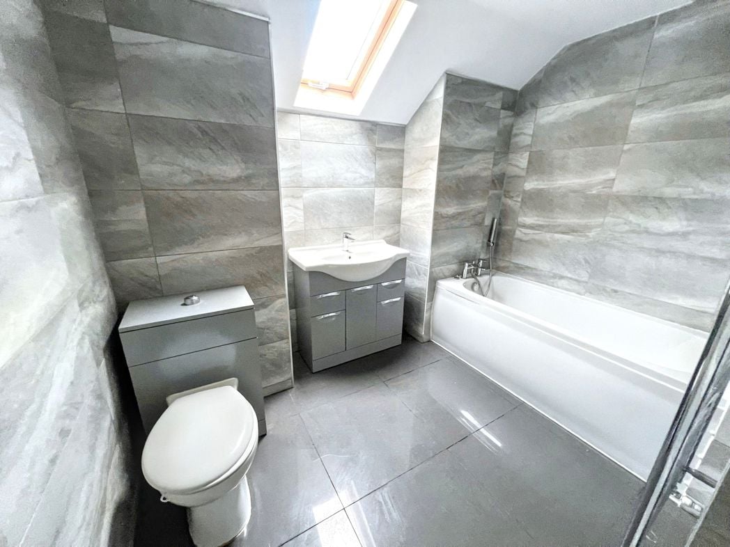 Property image 3 of 14