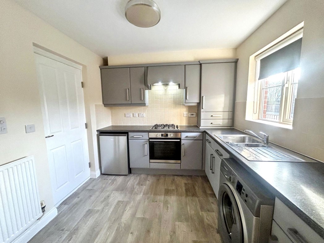 Property image 2 of 19