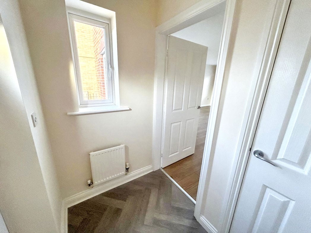 Property image 7 of 19