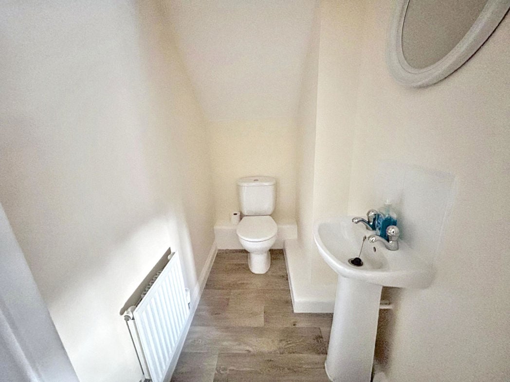 Property image 5 of 19