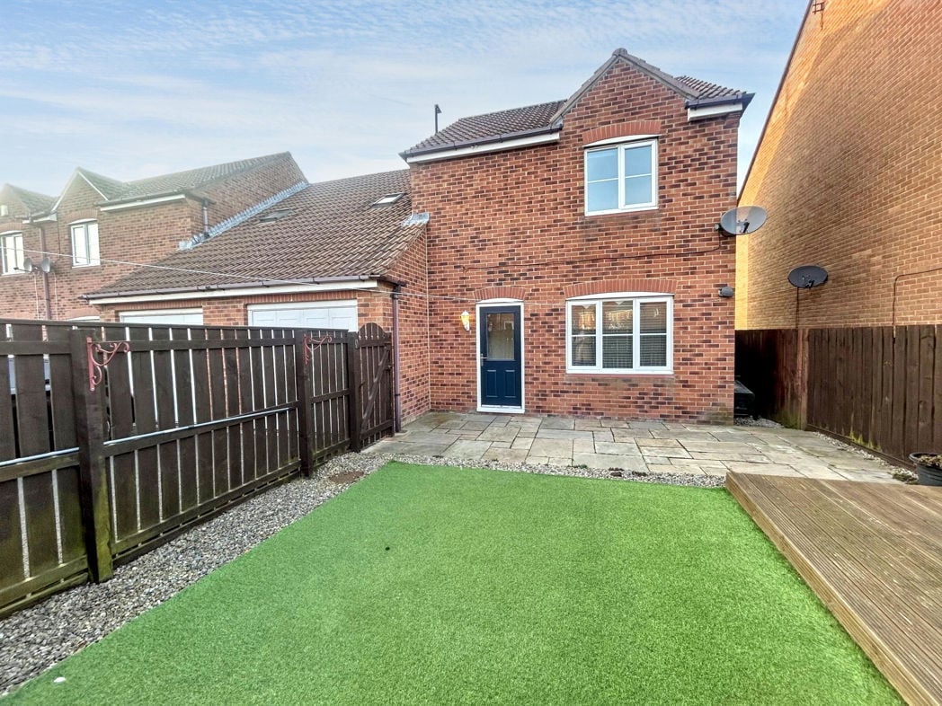 Property image 17 of 19