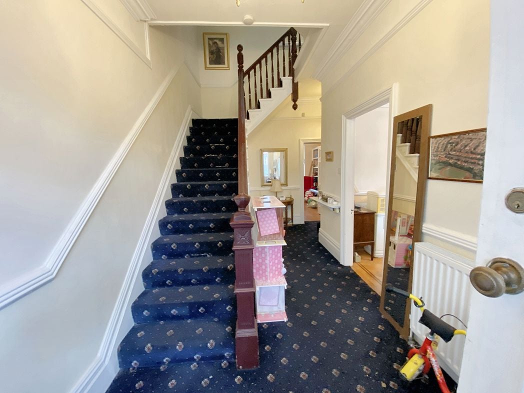 Property image 13 of 37