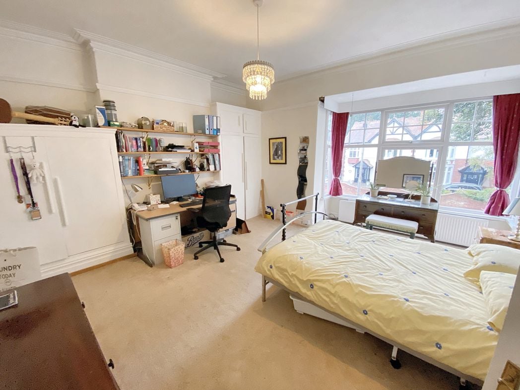 Property image 15 of 37