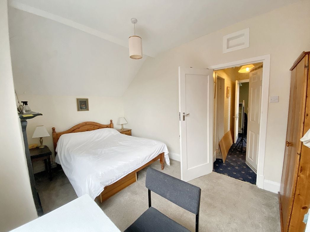 Property image 23 of 37