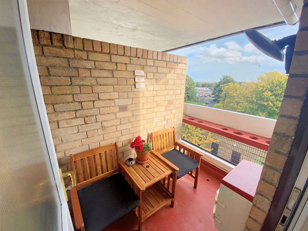 Property image 11 of 12
