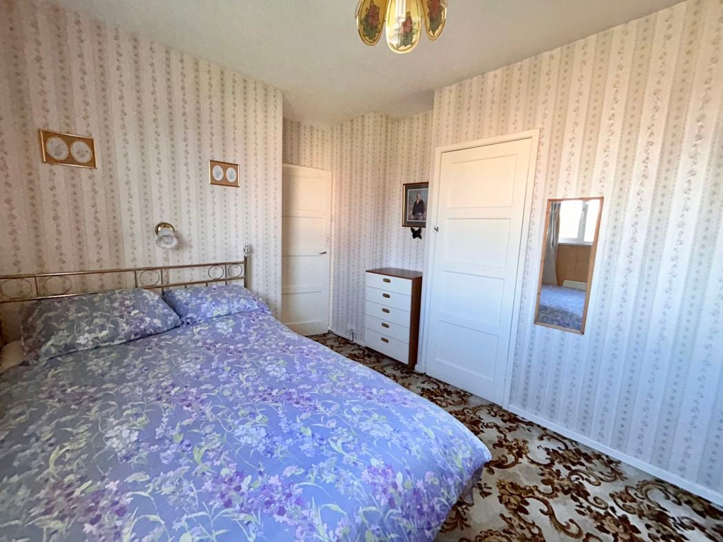 Property image 15 of 17