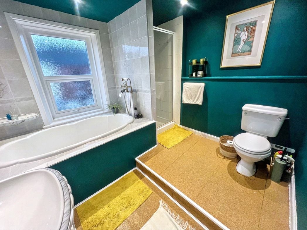 Property image 8 of 13