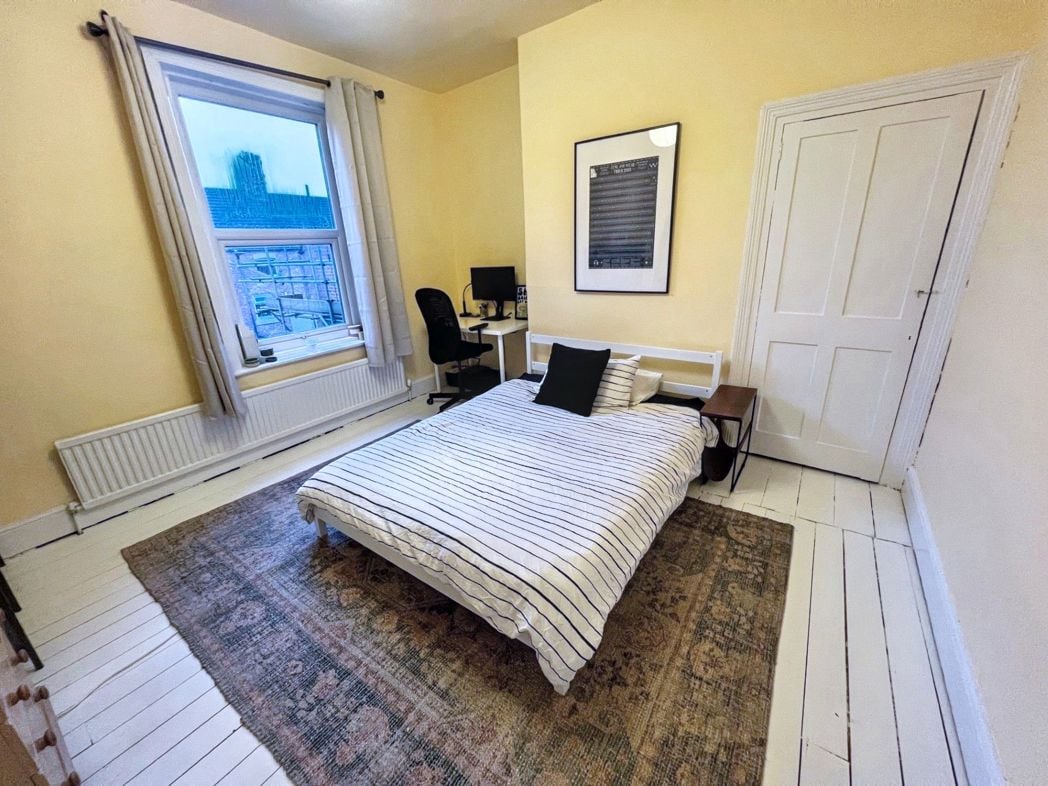 Property image 11 of 13