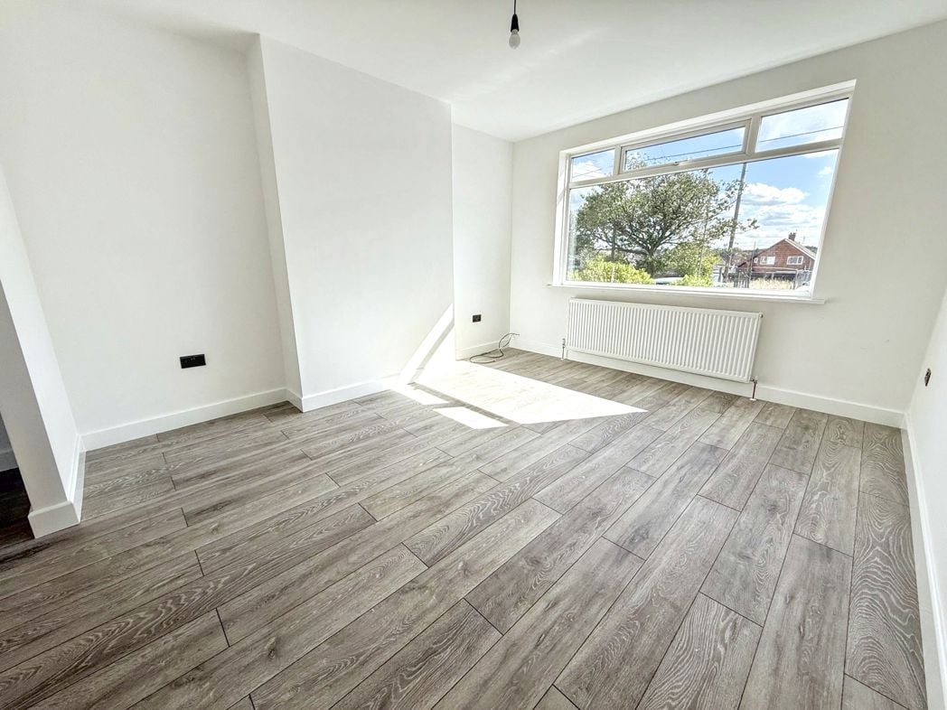 Property image 3 of 16