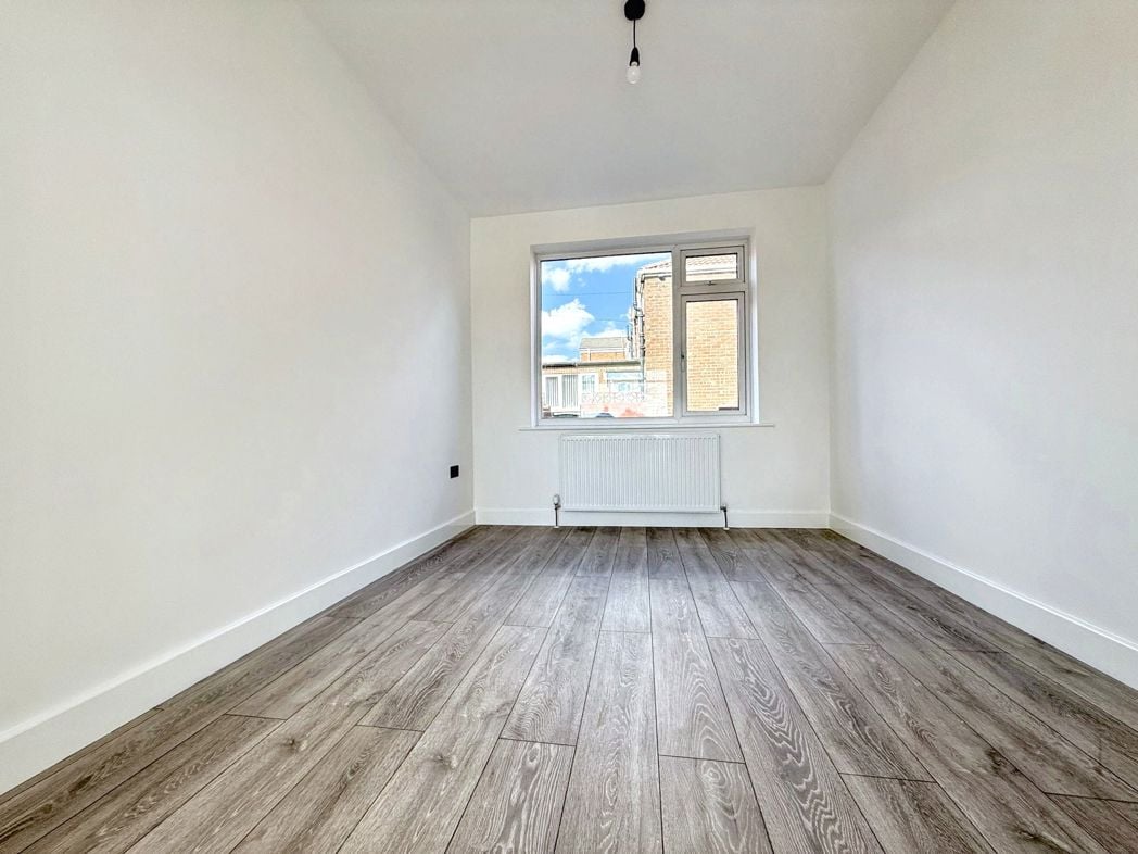 Property image 5 of 16