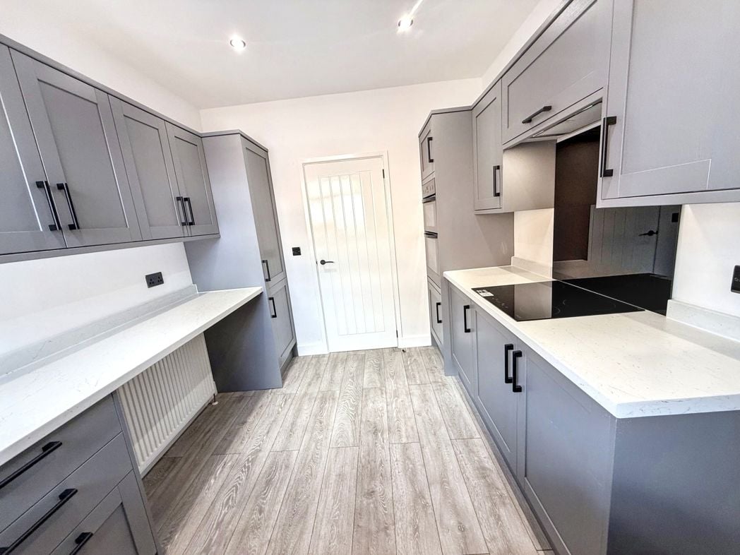 Property image 6 of 16