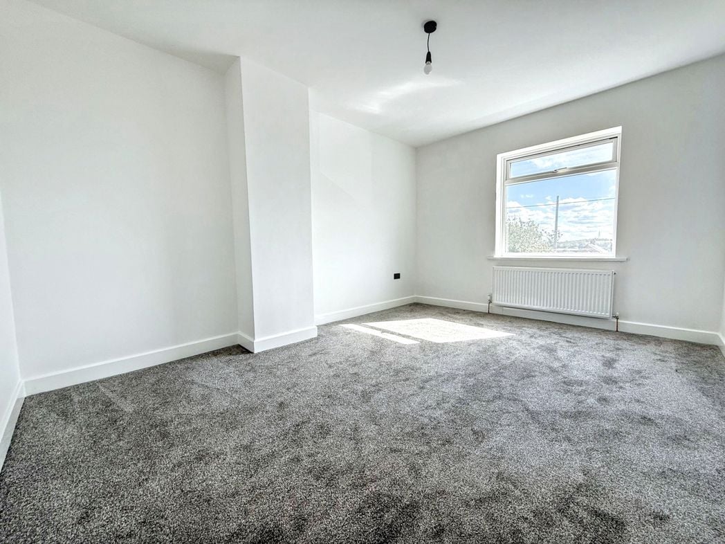 Property image 10 of 16
