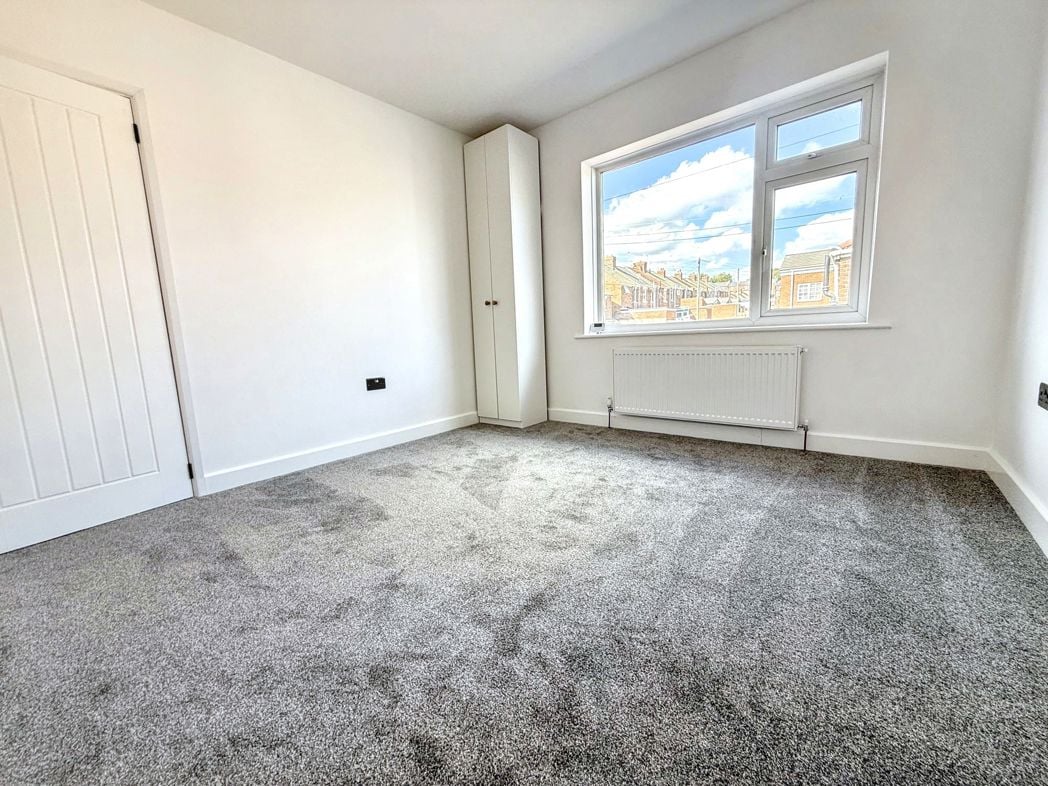 Property image 11 of 16