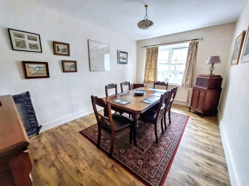Property image 8 of 29