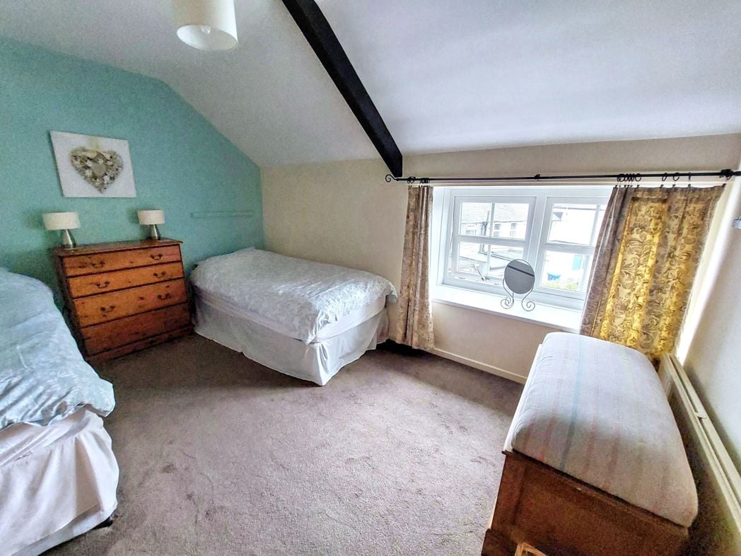 Property image 16 of 29