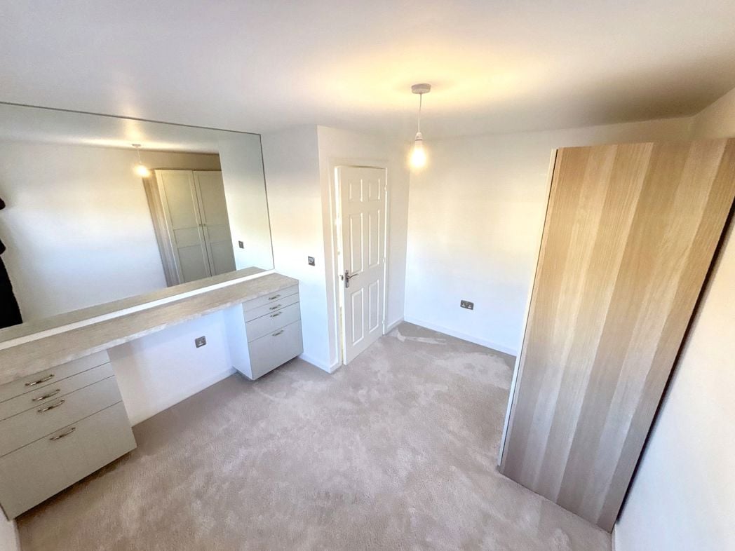 Property image 17 of 24