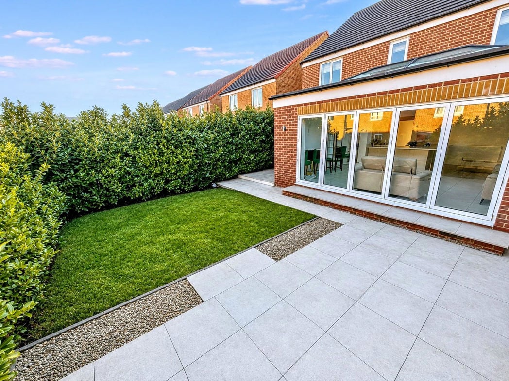 Property image 23 of 24
