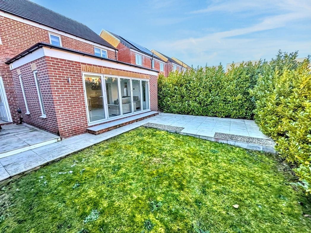 Property image 18 of 20