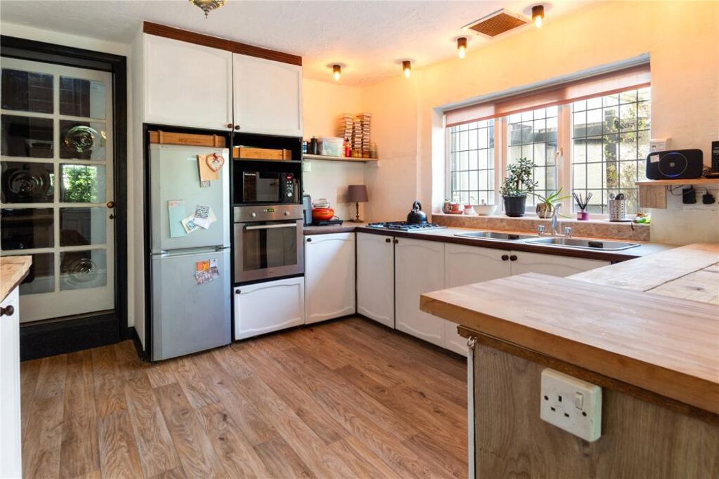 Property image 5 of 18