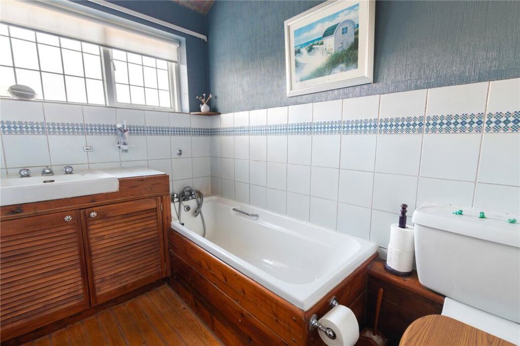 Property image 12 of 18