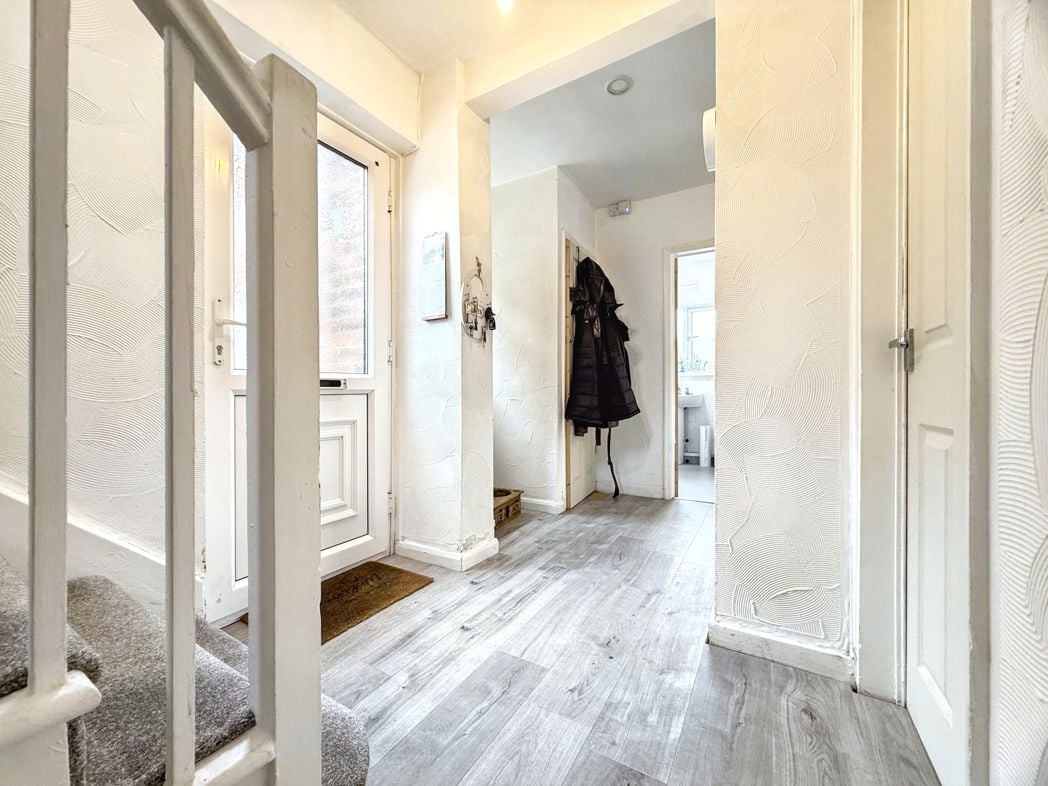Property image 3 of 20