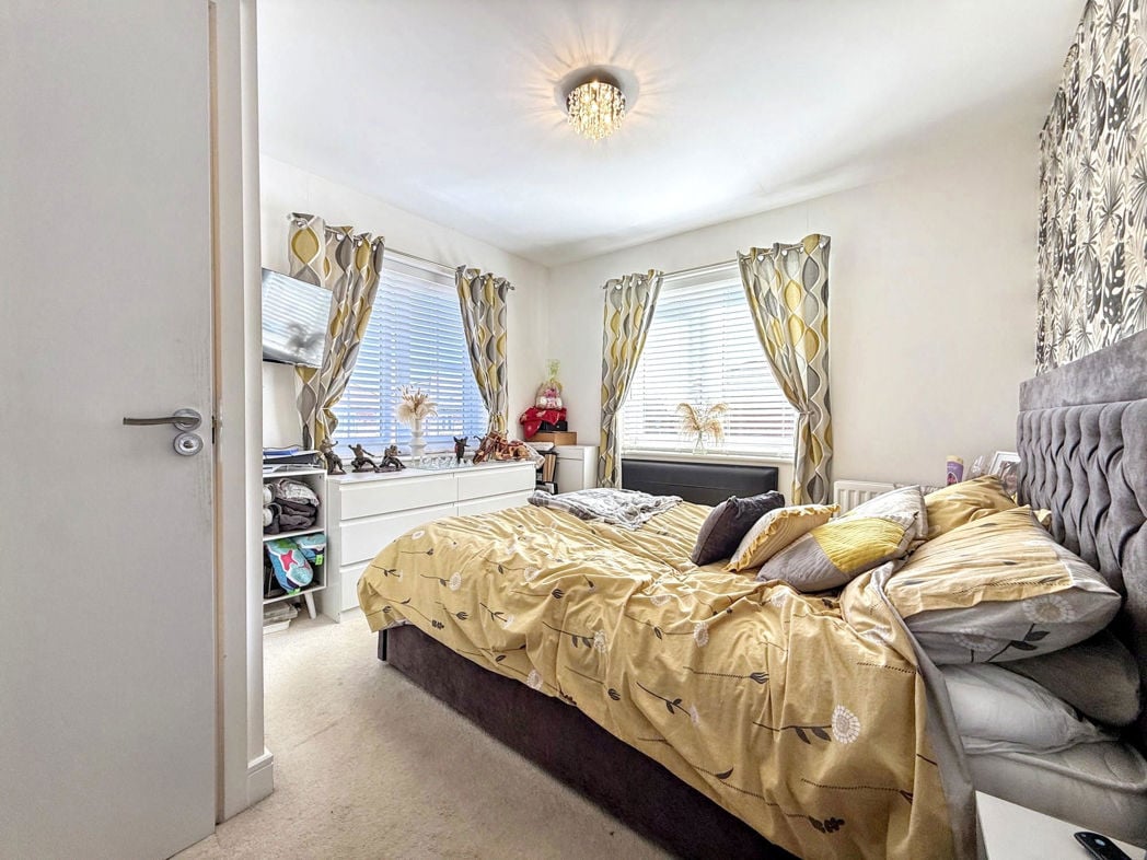 Property image 15 of 21