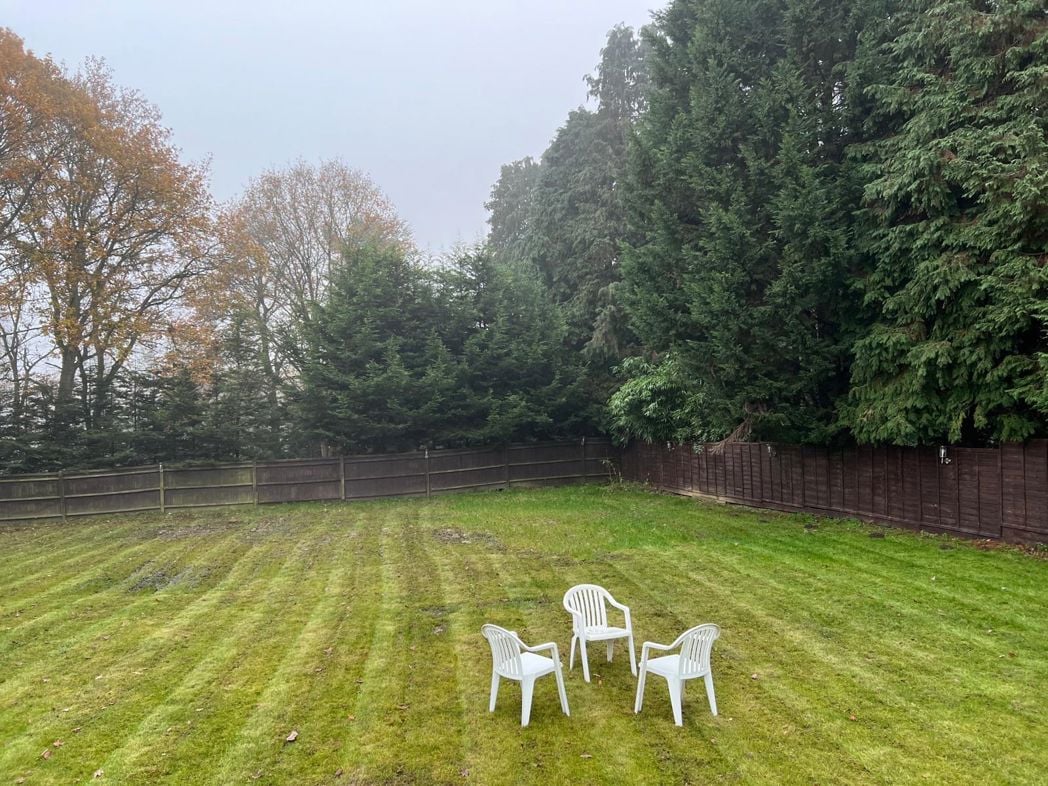 Property image 12 of 14
